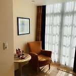 Kleine Perle 4*