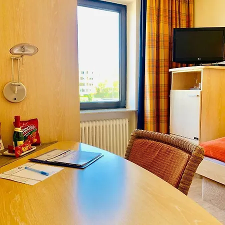 ホテル Kleine Perle 4*