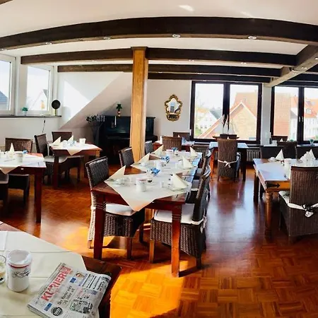 ホテル Kleine Perle 4*